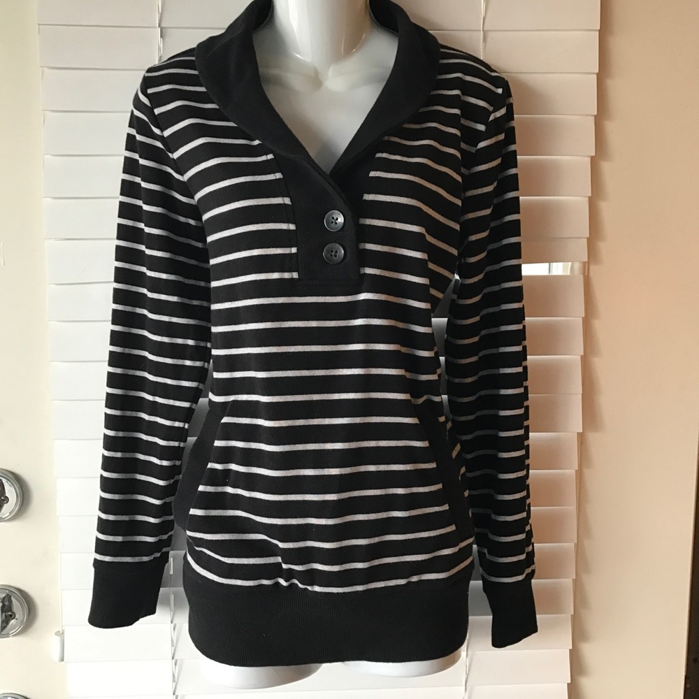 {🙃Banana Republic} striped blouse